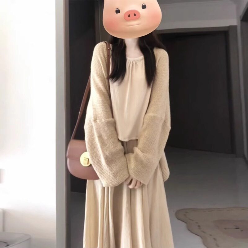松弛感冷淡系独特别致裙子套装