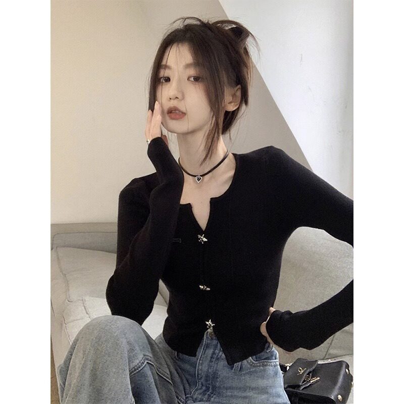 黑色短款修身显瘦长袖针织上衣女