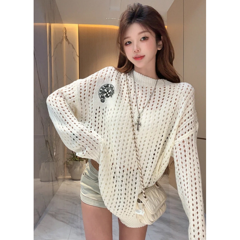白色圆领套头镂空破洞毛衣女