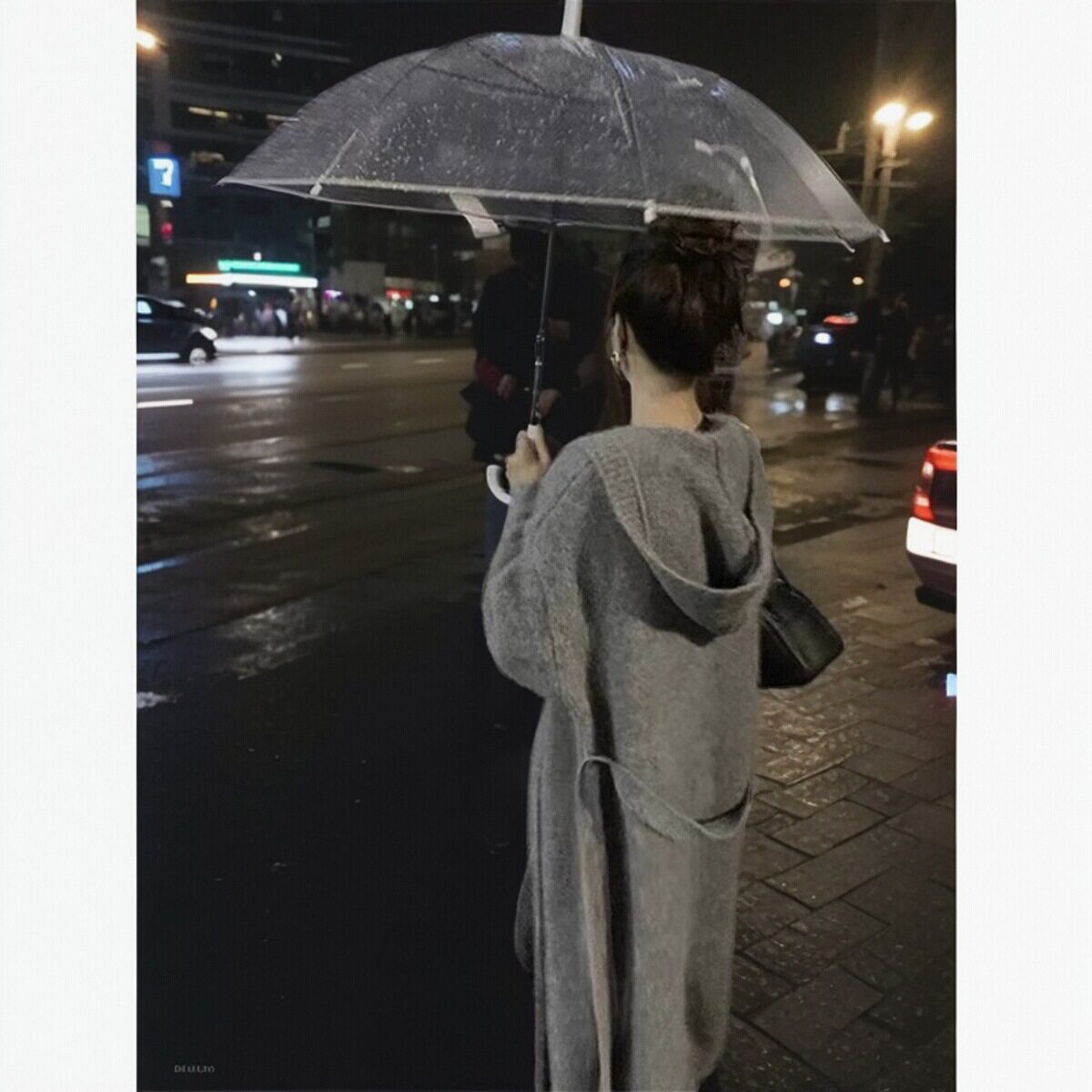 冬季慵懒风软糯中长款毛衣外套厚