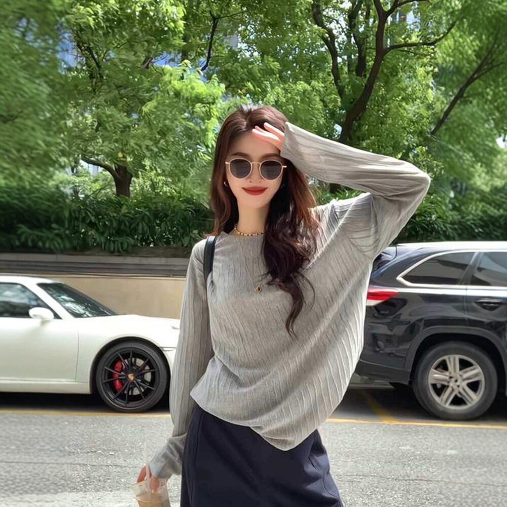 日系慵懒风灰色条纹长袖t恤女