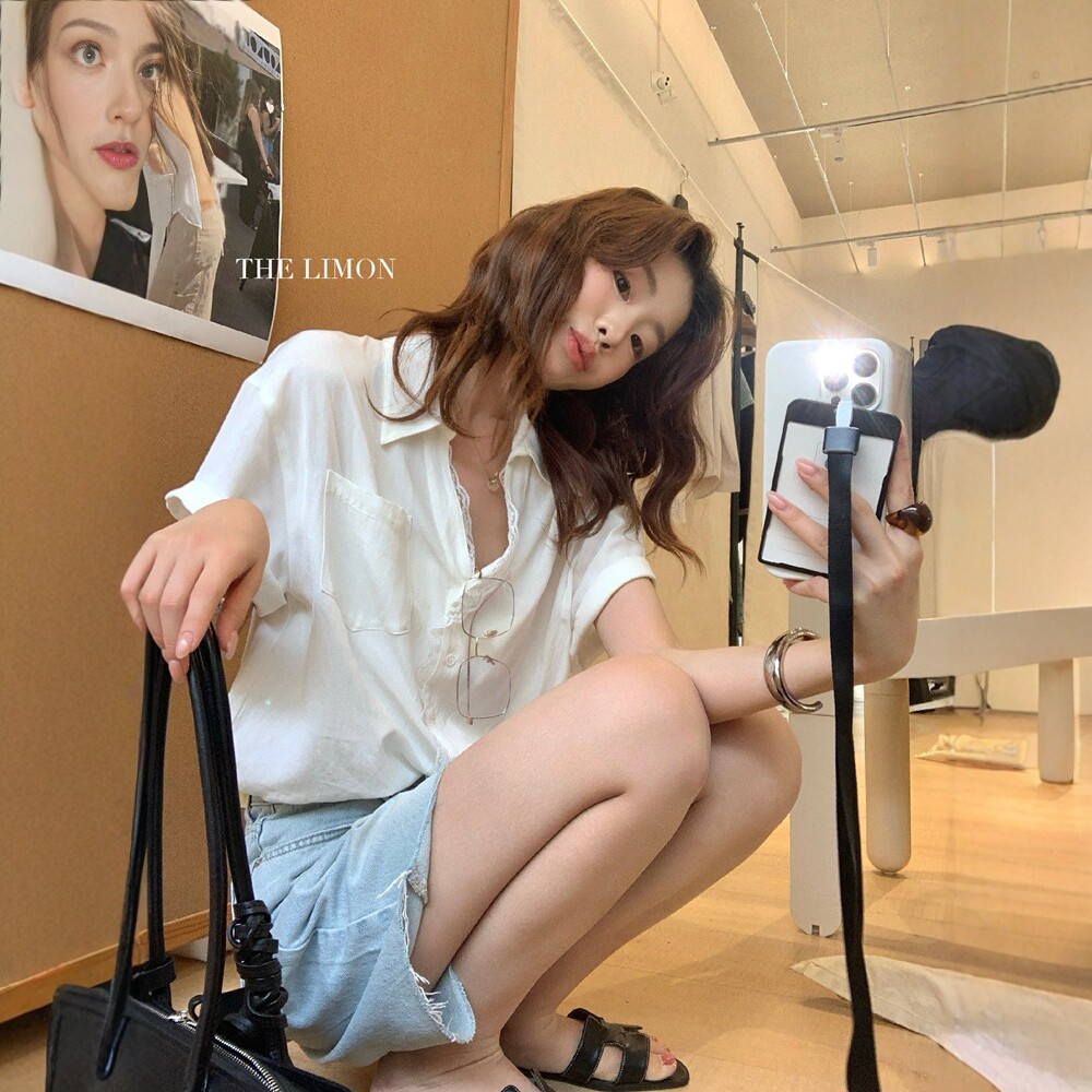 日系设计感蕾丝v领短袖衬衫女