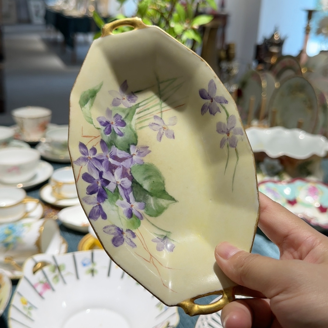 福利紫色花卉双耳鎏金碟