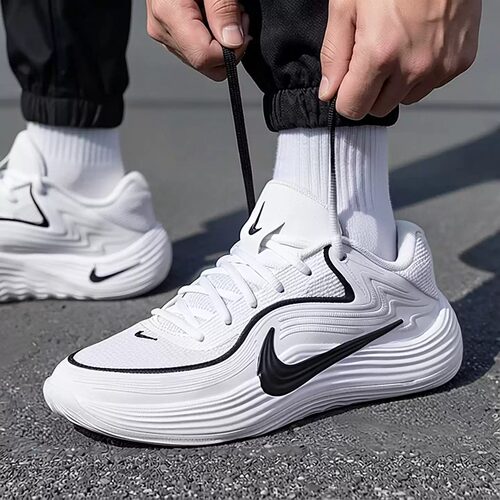 NIKE耐克男子缓震篮球鞋IH1104