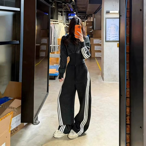 阿迪达斯女装2026新款运动连帽夹克外套长裤跑步休闲直筒裤两件套