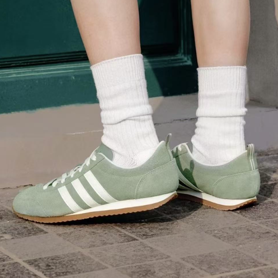 Adidas阿迪达斯正品阿甘鞋2026年新款女款运动休闲鞋板鞋JS4445