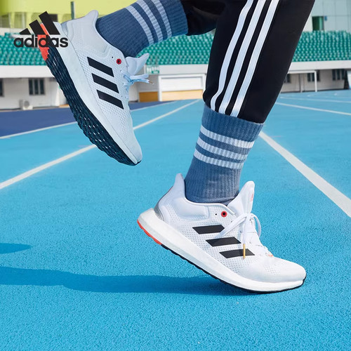Adidas阿迪达斯正品运动鞋男款女款户外马拉松休闲运动跑鞋GY5099