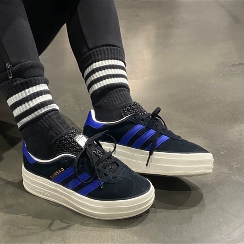 阿迪达斯三叶草女鞋绒面松糕鞋