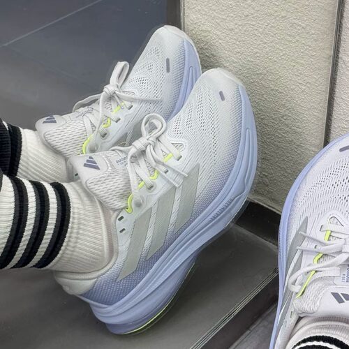 正品Adidas阿迪达斯跑步鞋女士秋季新款厚底运动缓震回弹鞋JS3047