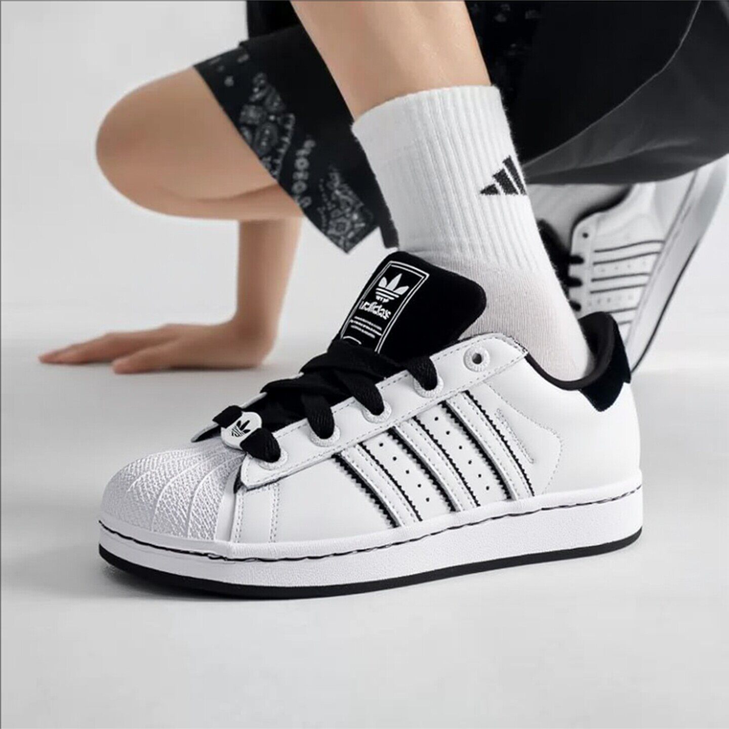 Adidas阿迪达斯三叶草男鞋女鞋贝壳头德训板鞋新款白色运动休闲