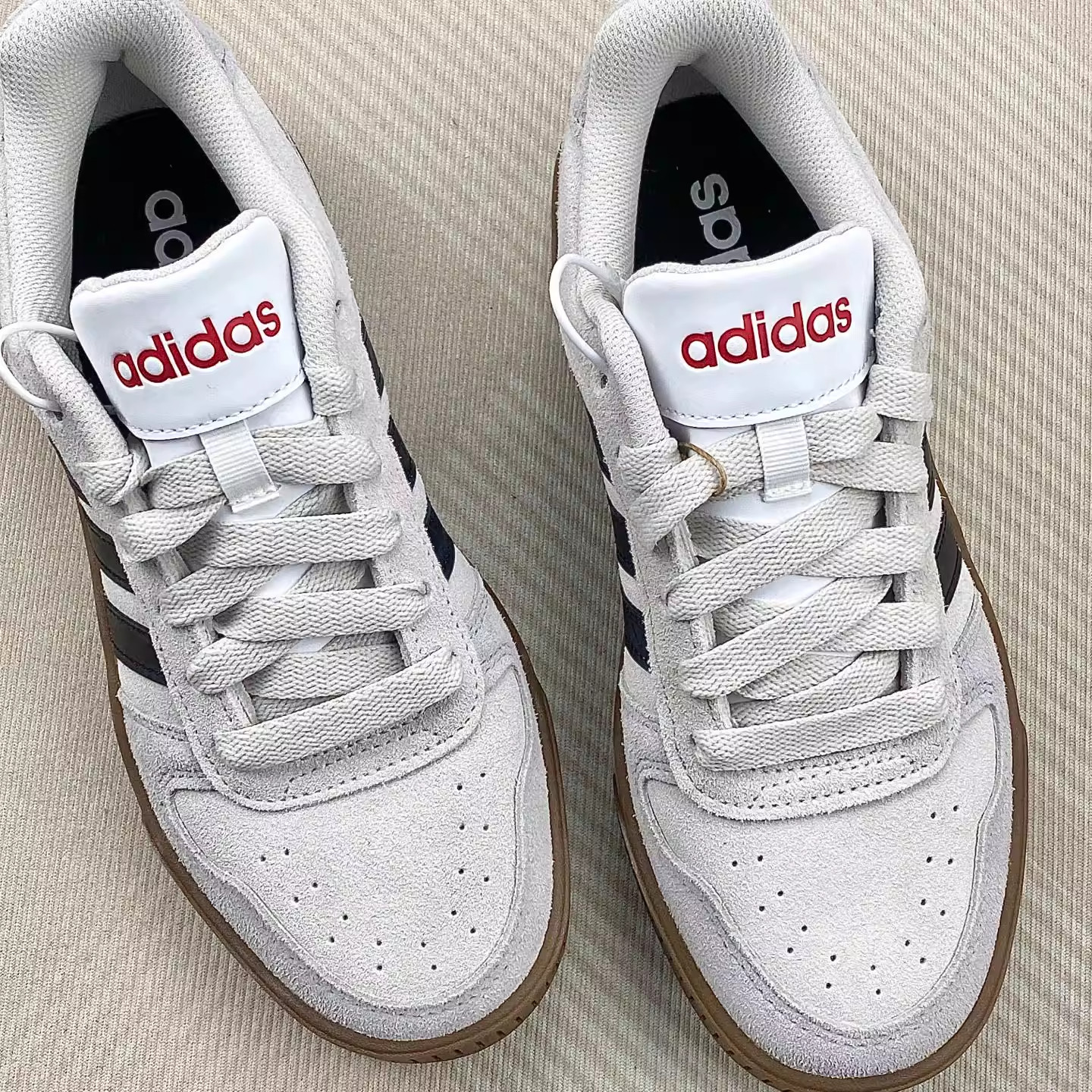 Adidas阿迪达斯正品爆款校园风低帮休闲百搭板鞋男女士同款JP8232