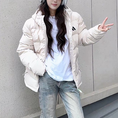 阿迪达斯正品新款休闲百搭高颜值经典白色保暖宽松羽绒服冬KF4398