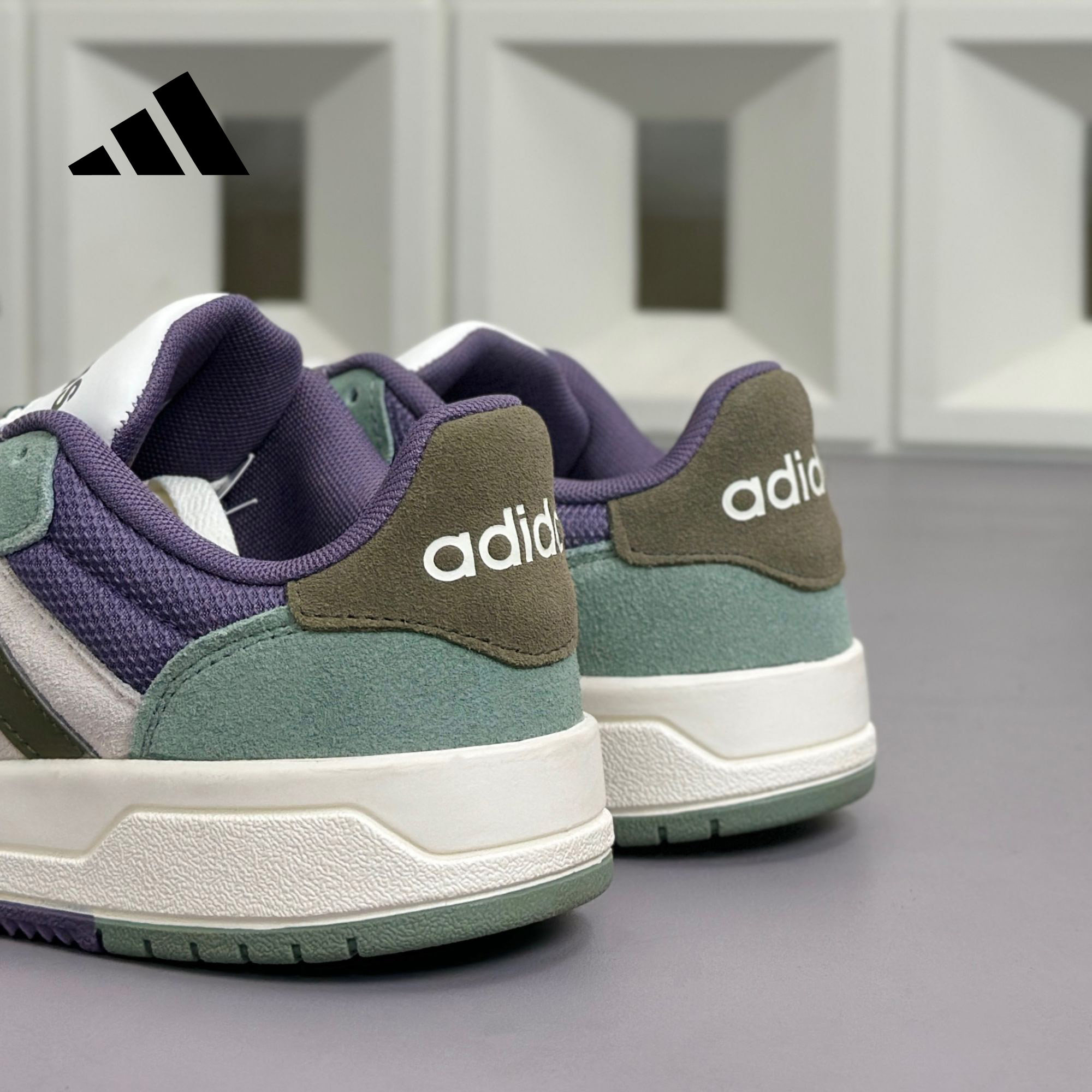 Adidas阿迪达斯正品新款男生运动鞋夏休闲百搭运动复古板鞋JR8322