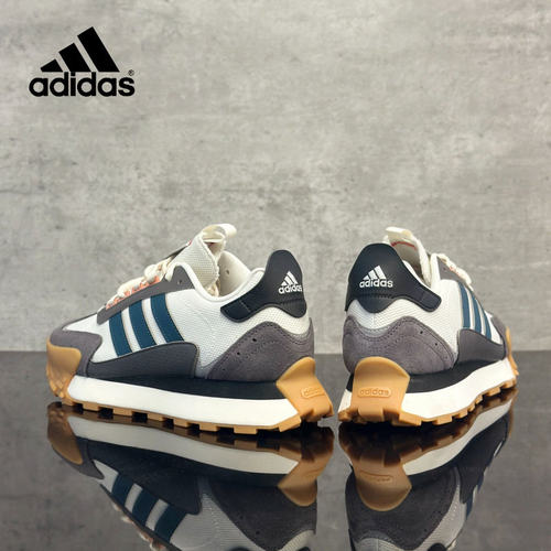 正品Adidas阿迪达斯跑步鞋新款
