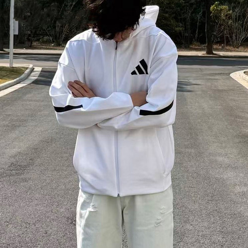 Adidas男款运动休闲百搭连帽外套