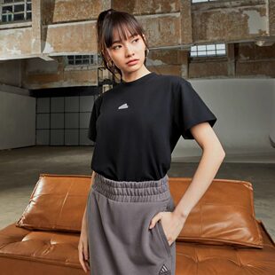 BLUV 阿迪达斯正品 IP2266 女子运动休闲短袖 圆领T恤 TEE Adidas