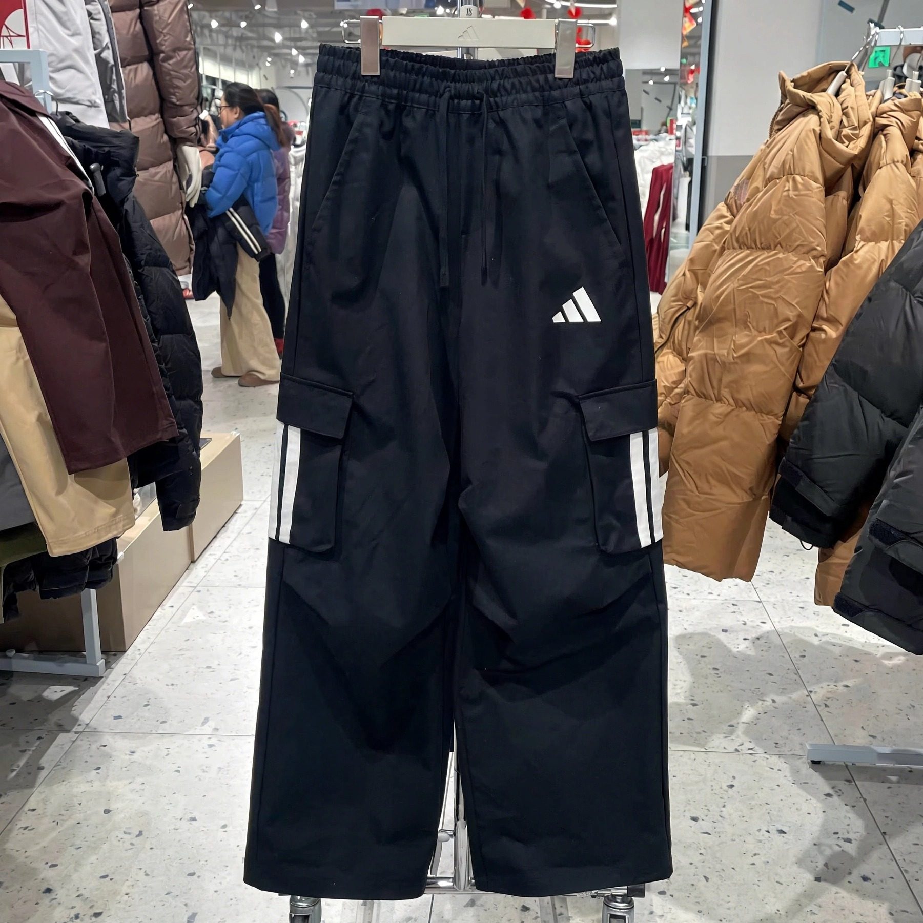 Adidas阿迪达斯男裤2026新款宽松运动工装多口袋伞兵裤长裤KW0676,运动服/休闲服装,运动长裤,淘宝优惠券,粉丝福利购,淘宝优惠卷