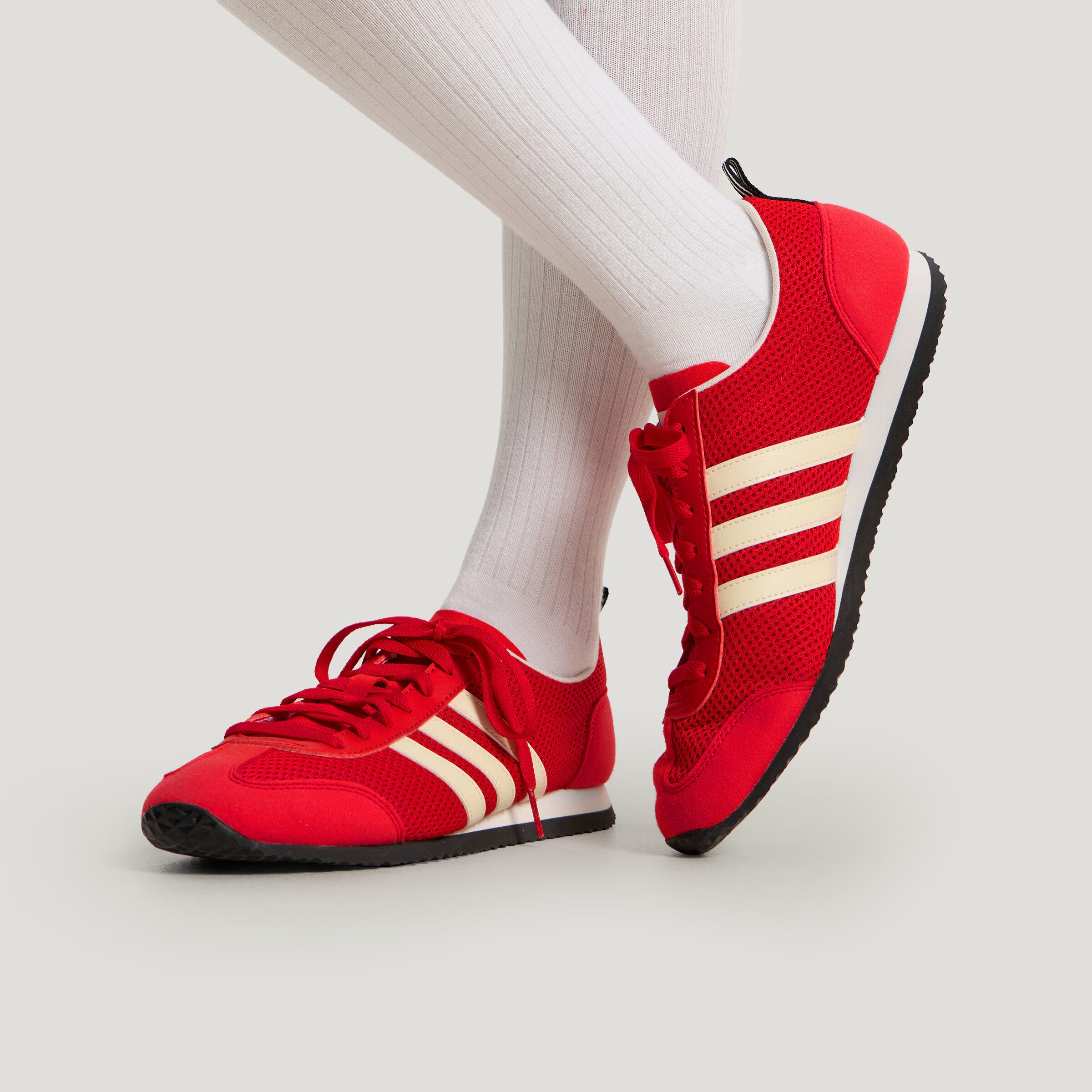 「冰淇淋T头鞋」Adidas阿迪达斯正品女红色薄底运动休闲鞋KH7653