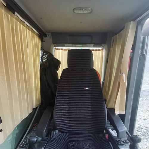 徐工XCT8T12T16KC20L525K525K140KC70K1吊车上车窗帘吊车遮阳帘挡