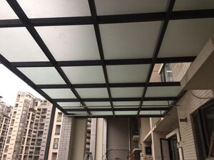 深圳香港不锈钢玻璃耐力板雨棚盖顶花园制作阳光房封闭阳台窗户