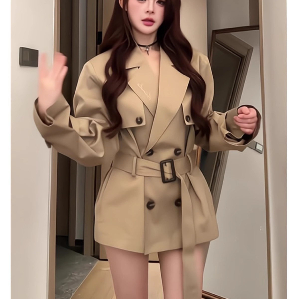 法式卡其色短款风衣外套女秋季小个子收腰显瘦感气质御姐休闲上衣