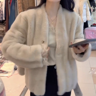 纯色小香风仿水貂绒外套皮毛一体高级感女款2025新款冬季保暖上衣