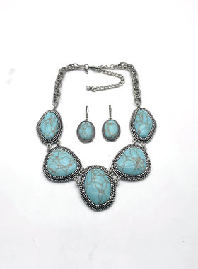 PD松石金属裸链女夸张