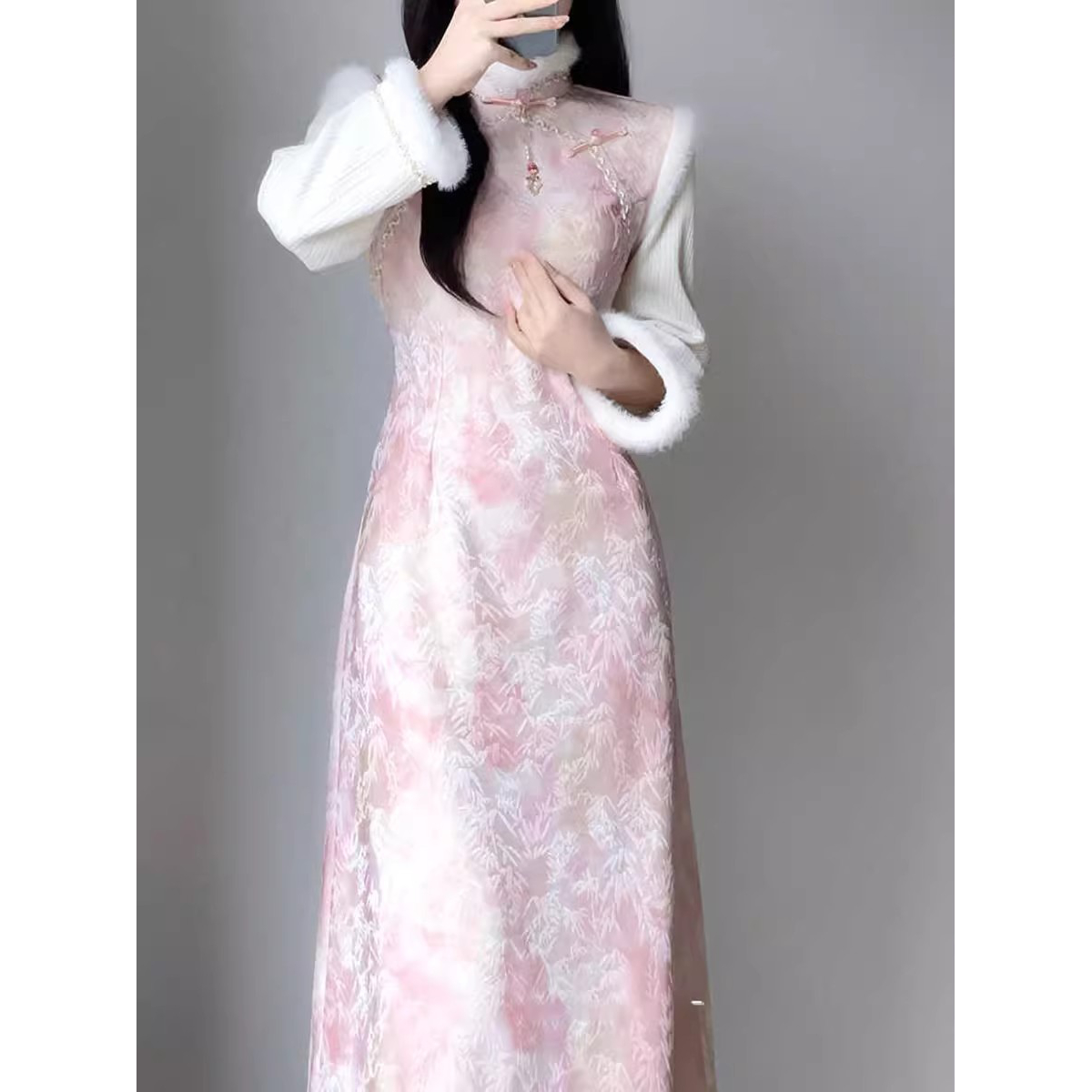 加绒加厚2025秋冬新款粉色连衣裙新中式温柔风旗袍国风气质长裙女