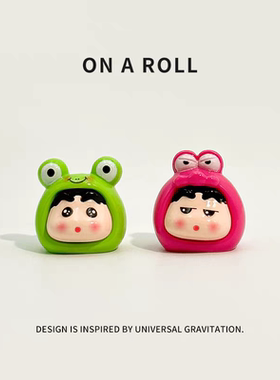 可爱卡通小新桌面小摆件