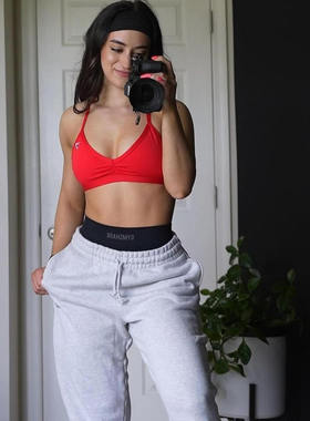 BomB蜜见FITNESS 可拆卸细肩带褶皱纯色美背性感健身中高强度文胸