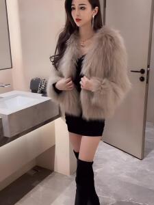 时尚高级设计感毛茸茸皮草女2025冬季新款保暖洋气减龄名媛风外套