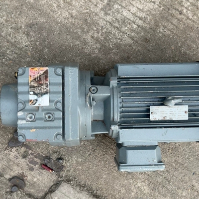 精品电机和配套减速机，380V，3KW功率，速比21.93， ~议价