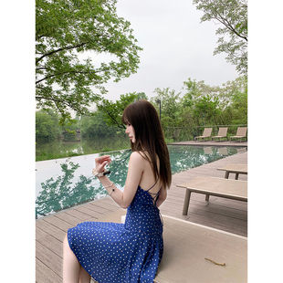 ski by Tannin赤兔澜岛tale 蓝色蕾丝碎花修身性感吊带连衣裙女夏
