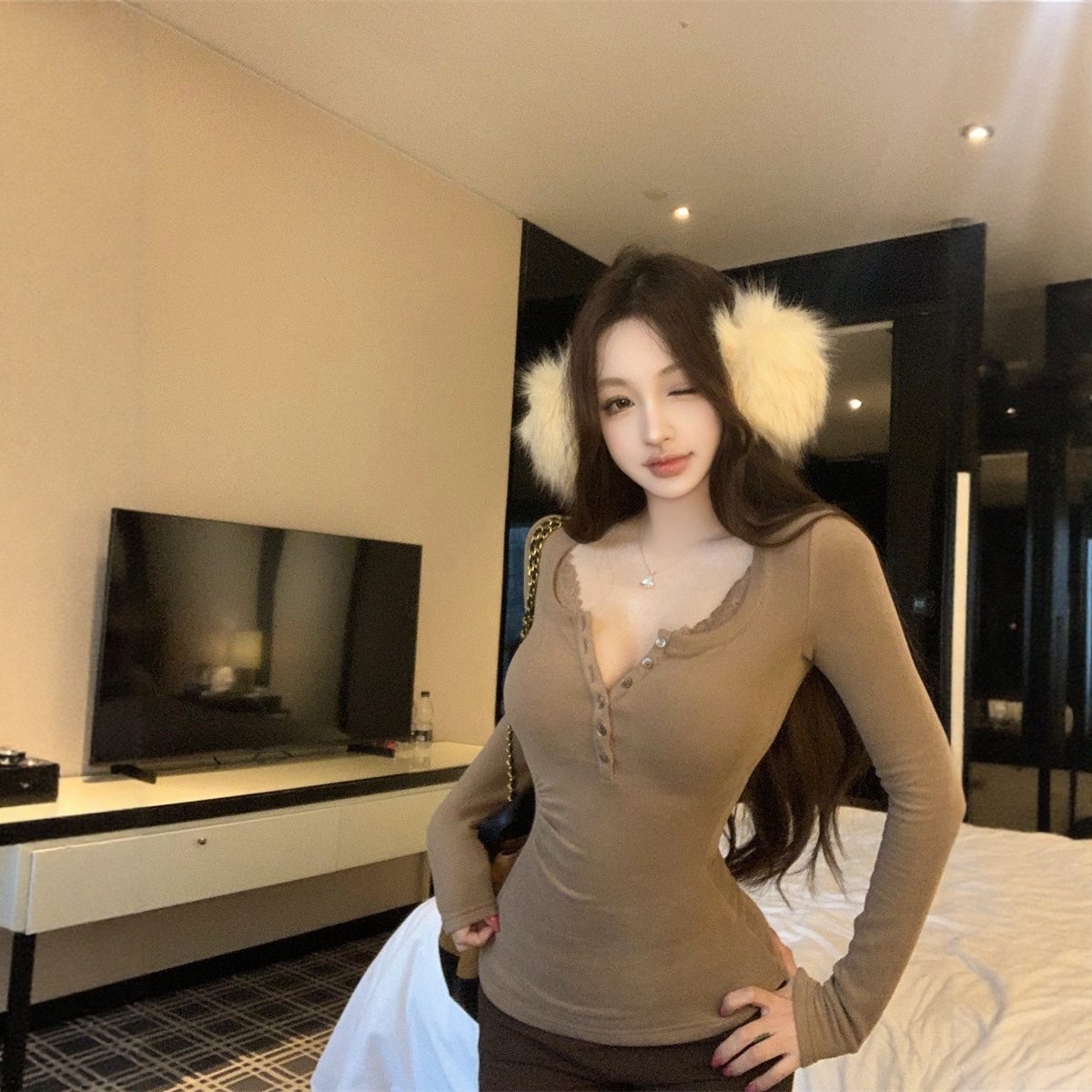 纯欲风蕾丝拼接咖色半开领长袖T恤女秋冬修身显瘦打底衫辣妹上衣