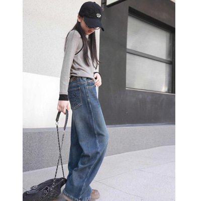 新款女童牛仔裤春秋款弯刀裤子