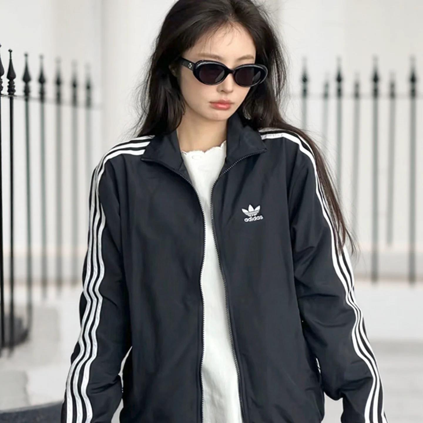 阿迪达斯三叶草翻领三条纹夹克