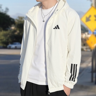 Adidas阿迪达斯男款户外防风外套2026新款宽松连帽运动夹克KC3928