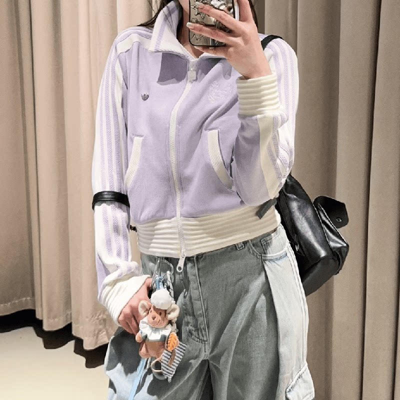 阿迪达斯三叶草女款学院风外套