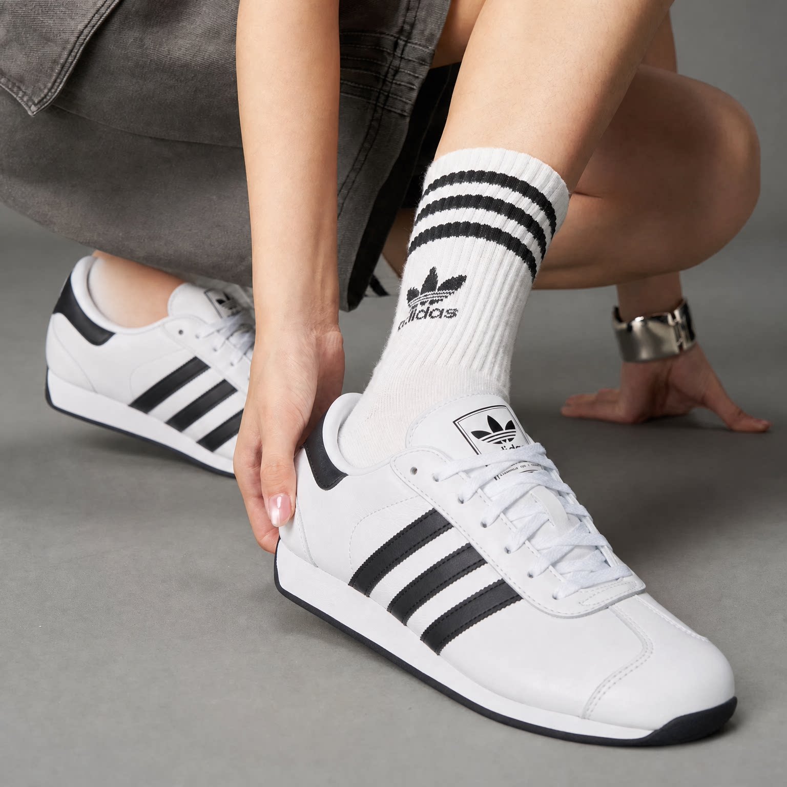 正品Adidas阿迪达斯三叶草德训鞋