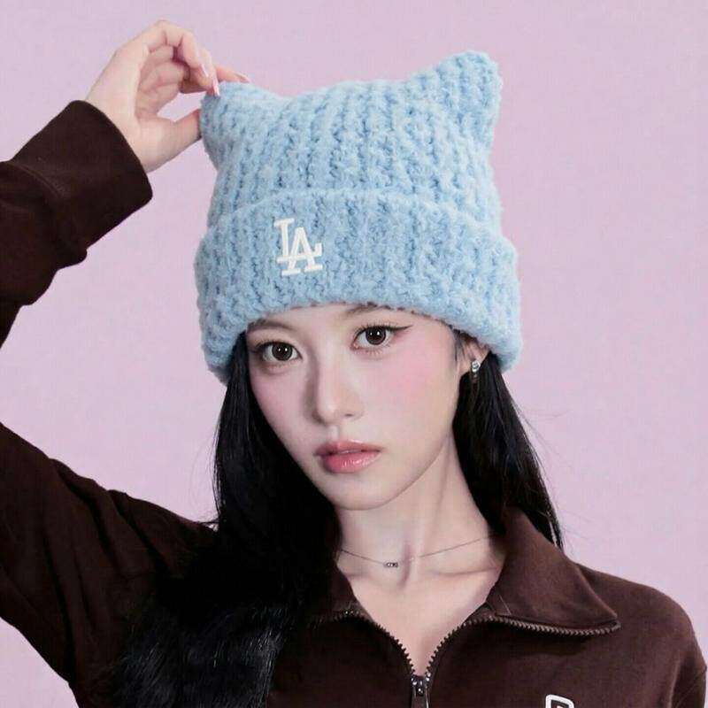 MLB正品冬季保暖猫耳针织帽女