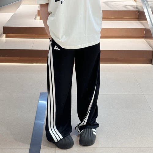 阿迪达斯女款三条纹针织阔腿裤