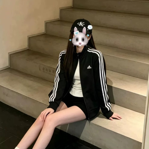 阿迪达斯女秋季新款立领运动夹克