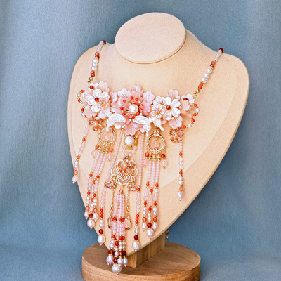 墨涧花粉蝶贝珍珠璎珞项链