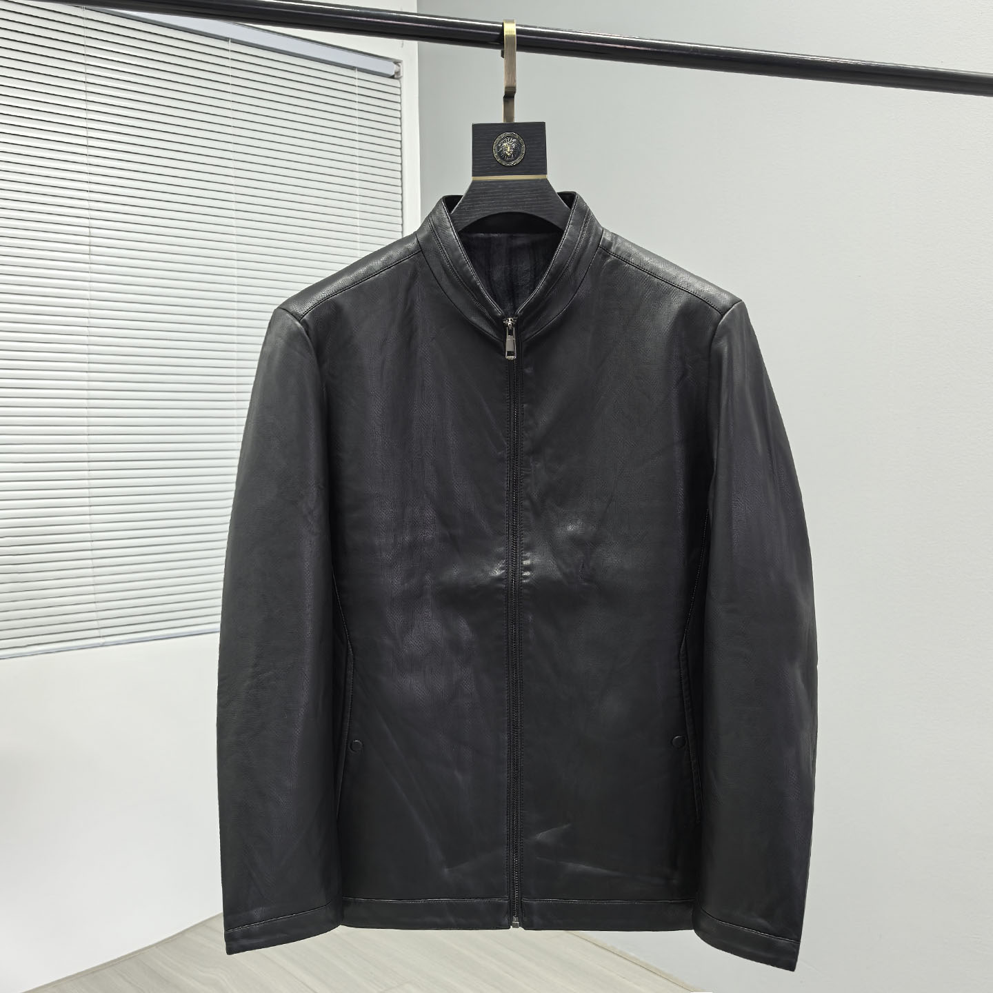 D家余单 撤柜加绒立领帅气 冬季新款男士时尚休闲PU皮衣外套男潮