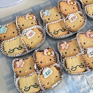 HelloKitty铁盒装黄油曲奇饼干儿童生日礼物礼盒下午茶小红书包邮