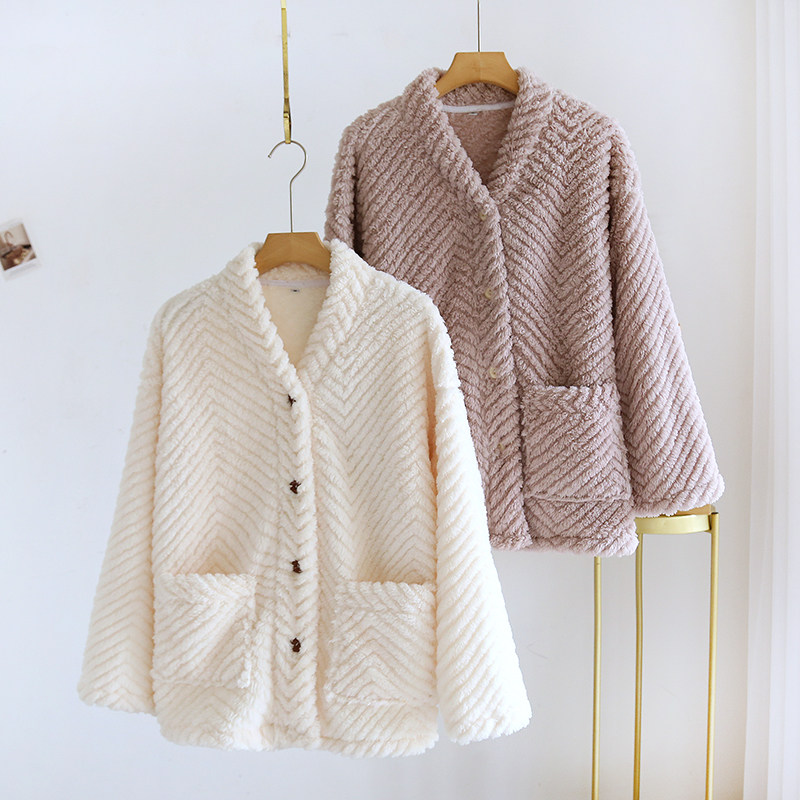 法兰绒睡衣女上衣冬季加厚家居服