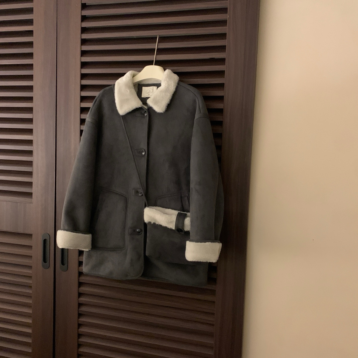 MOM人中长款保暖加厚加绒大衣(配斜挎包包)(秋冬刚需必入款)T4433