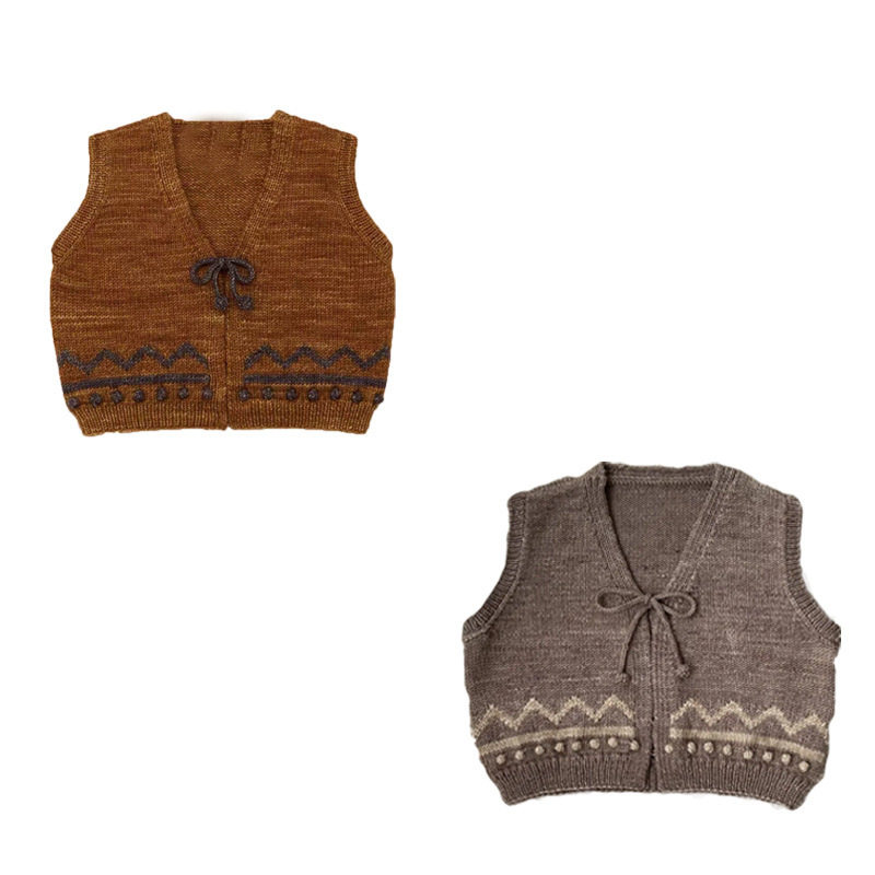 2025新品经典儿童针织马甲手工球球毛线背心秋冬季