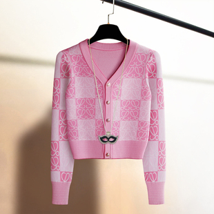 春季新品洋气减龄高级感针织开衫外搭显瘦高腰上衣别致外套毛衣女