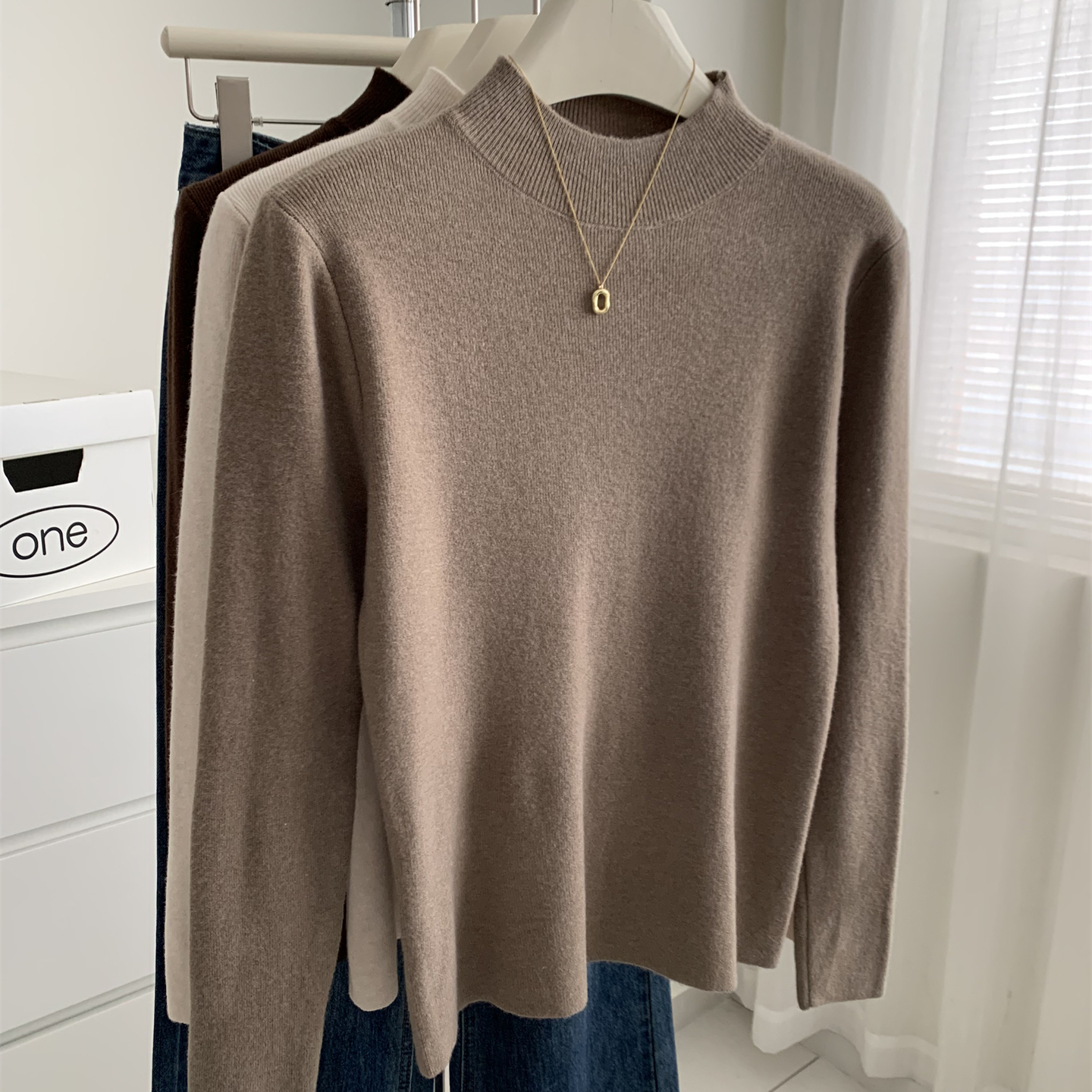 气质韩版半高领针织打底衫